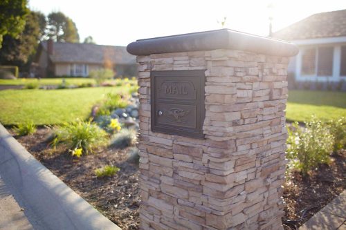 Flagstone Mailbox