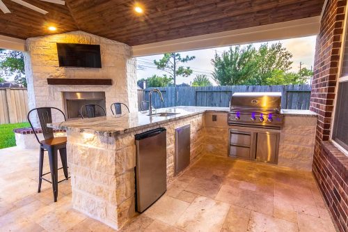 Outdoor Kitchen